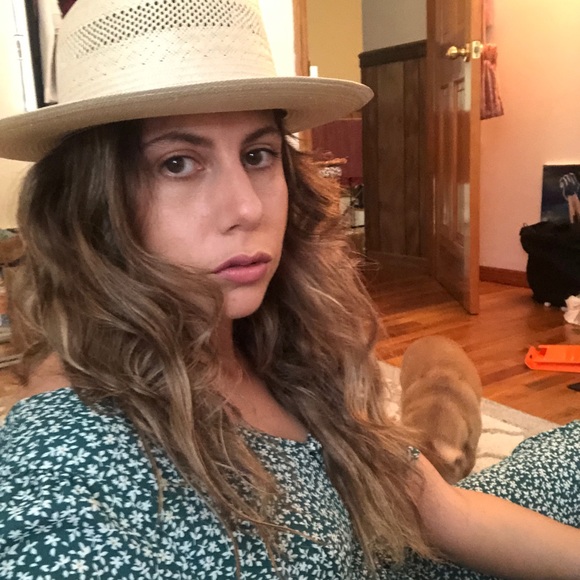 Meet your Posher, Elizabeth - Picture 5 of 6